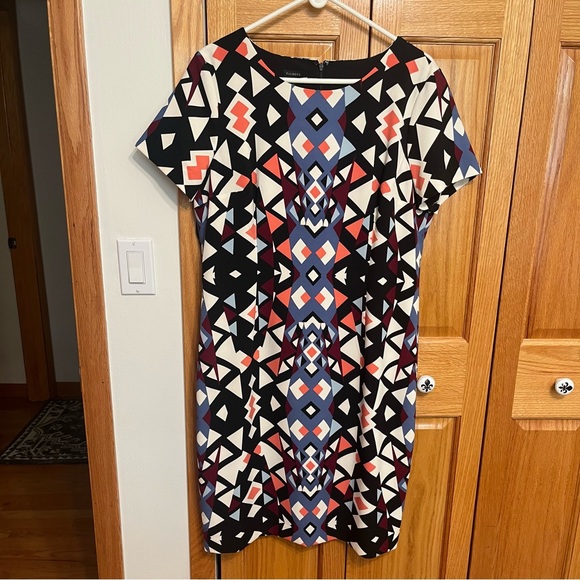 Talbots geometric placed print dress. SZ 16 Black/multi color. Round nec… - Picture 1 of 8